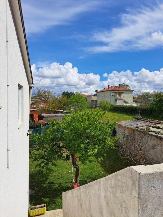 Sobe Anja Guest House Brtonigla Bagian luar foto
