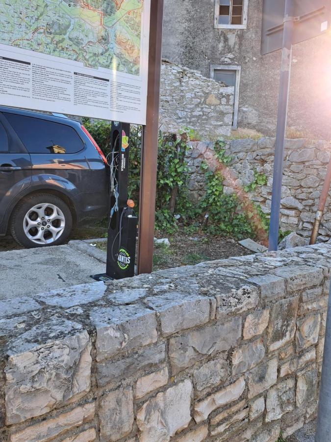 Sobe Anja Guest House Brtonigla Bagian luar foto