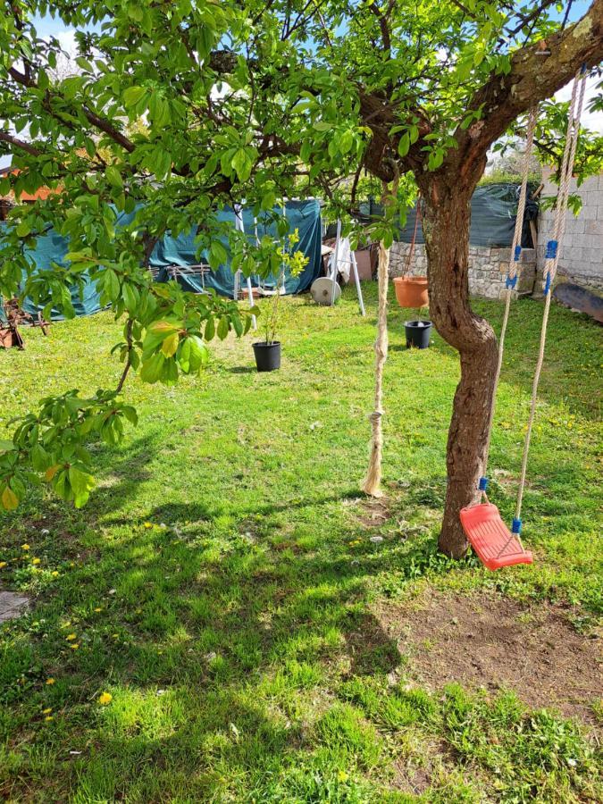 Sobe Anja Guest House Brtonigla Bagian luar foto