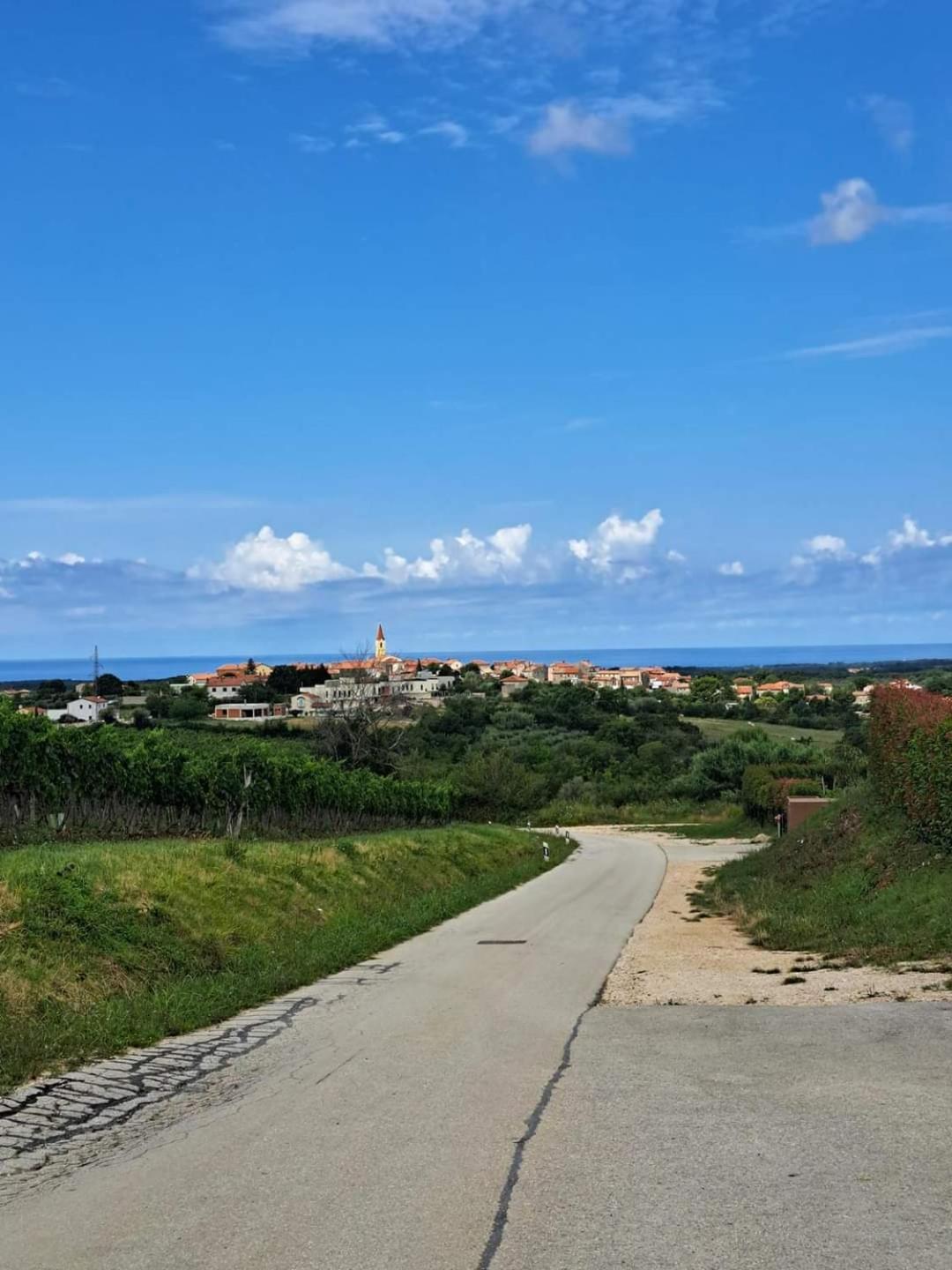 Sobe Anja Guest House Brtonigla Bagian luar foto