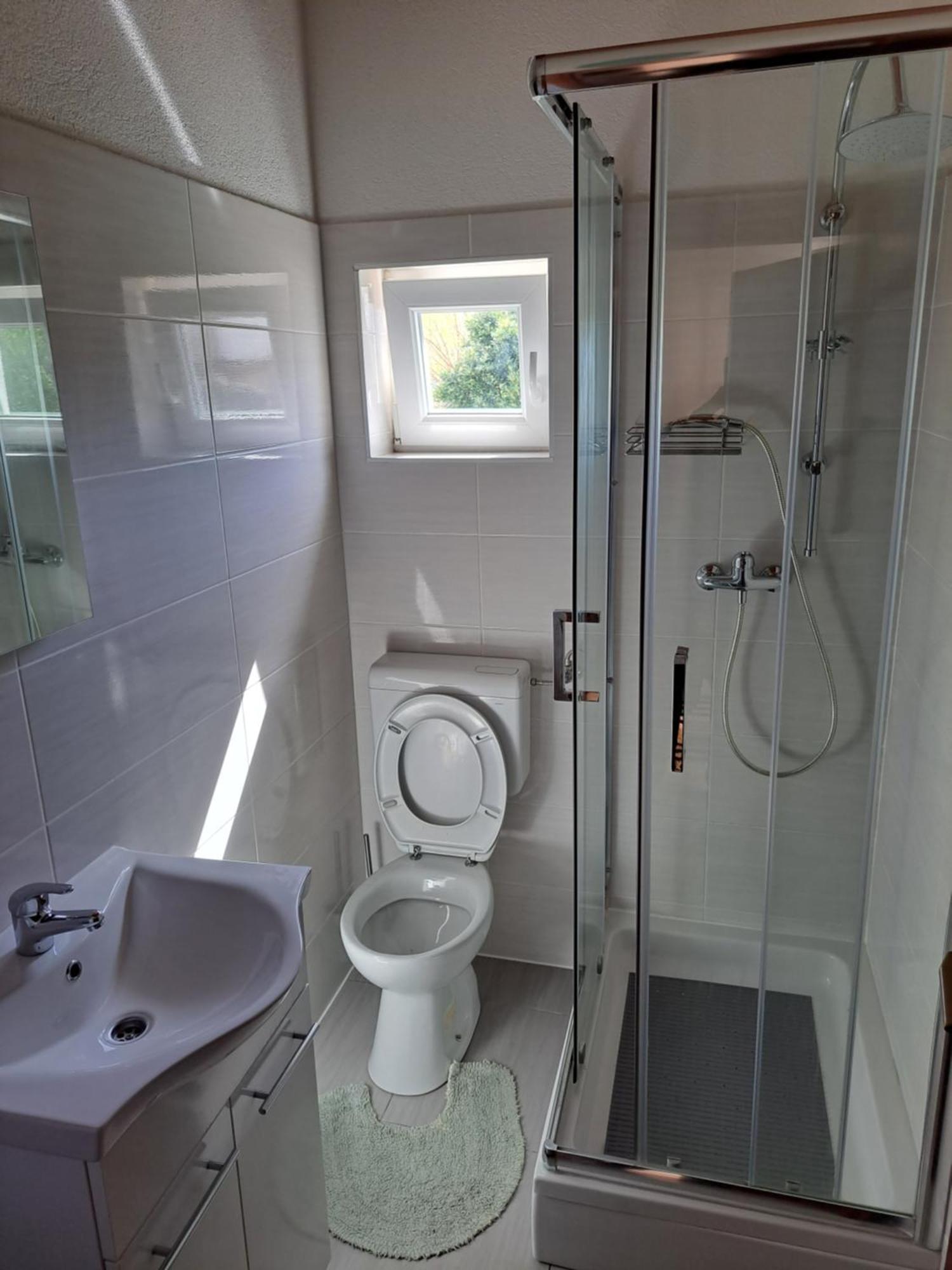 Sobe Anja Guest House Brtonigla Ruang foto