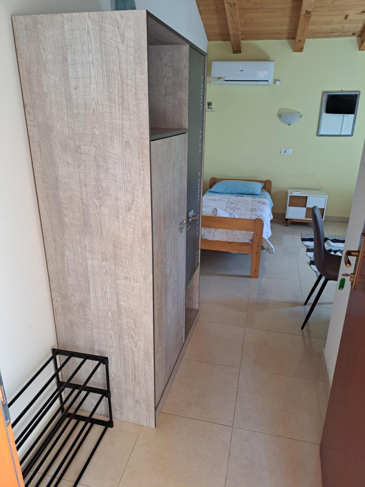 Sobe Anja Guest House Brtonigla Ruang foto